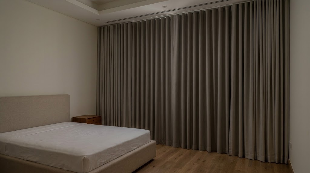 Wave & Pleated Header Installation